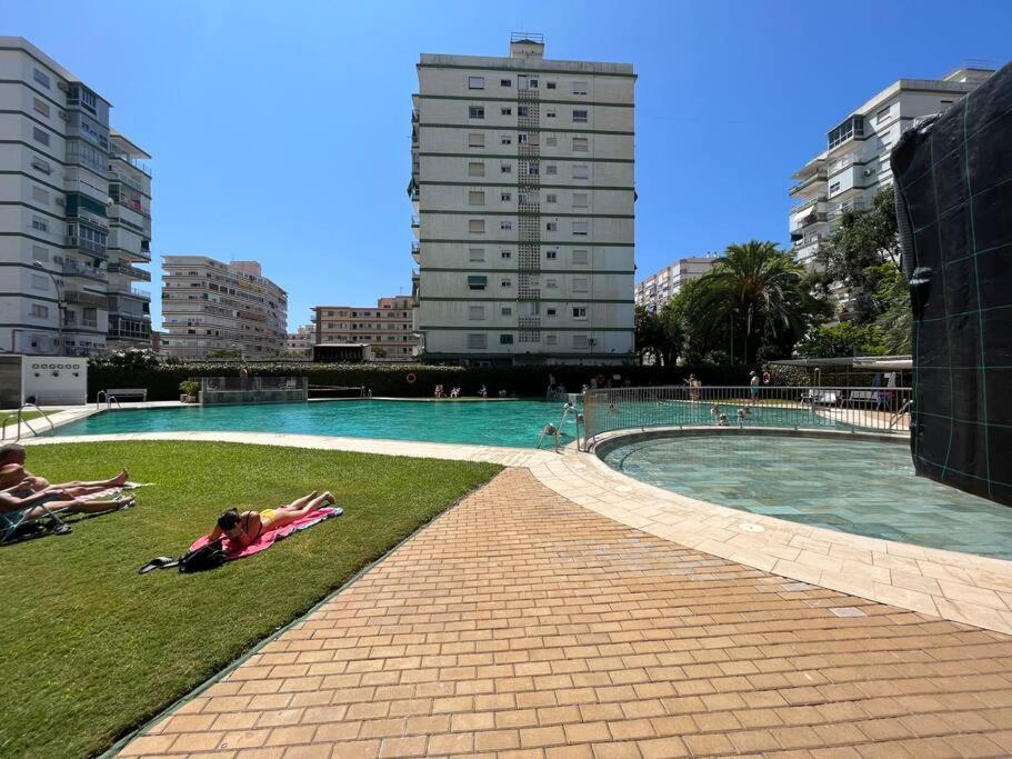 Apartamento Ginebra Торе дел Мар Екстериор снимка